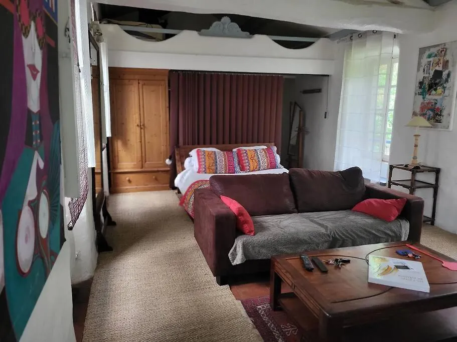 Holiday home Maison Pechelune Correns